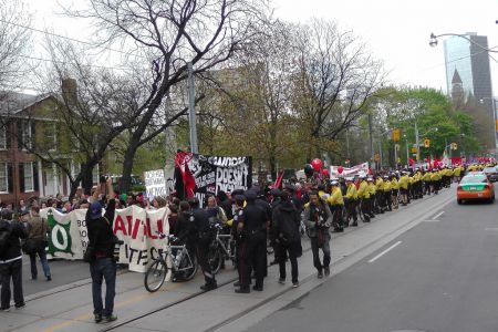 Main march extends for many blocks along Queen Street photo: DS Richardson